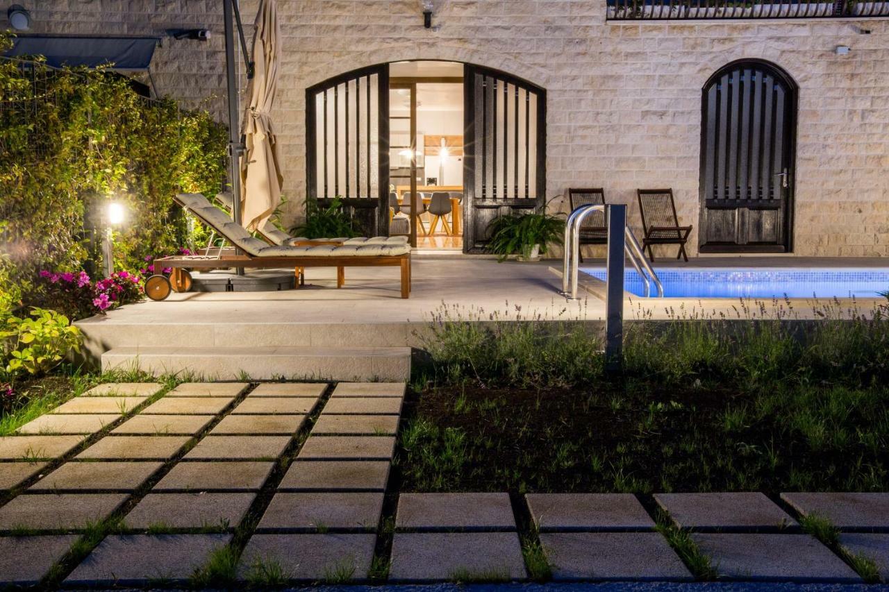 Melody M Apartment With Private Pool Split Exterior foto