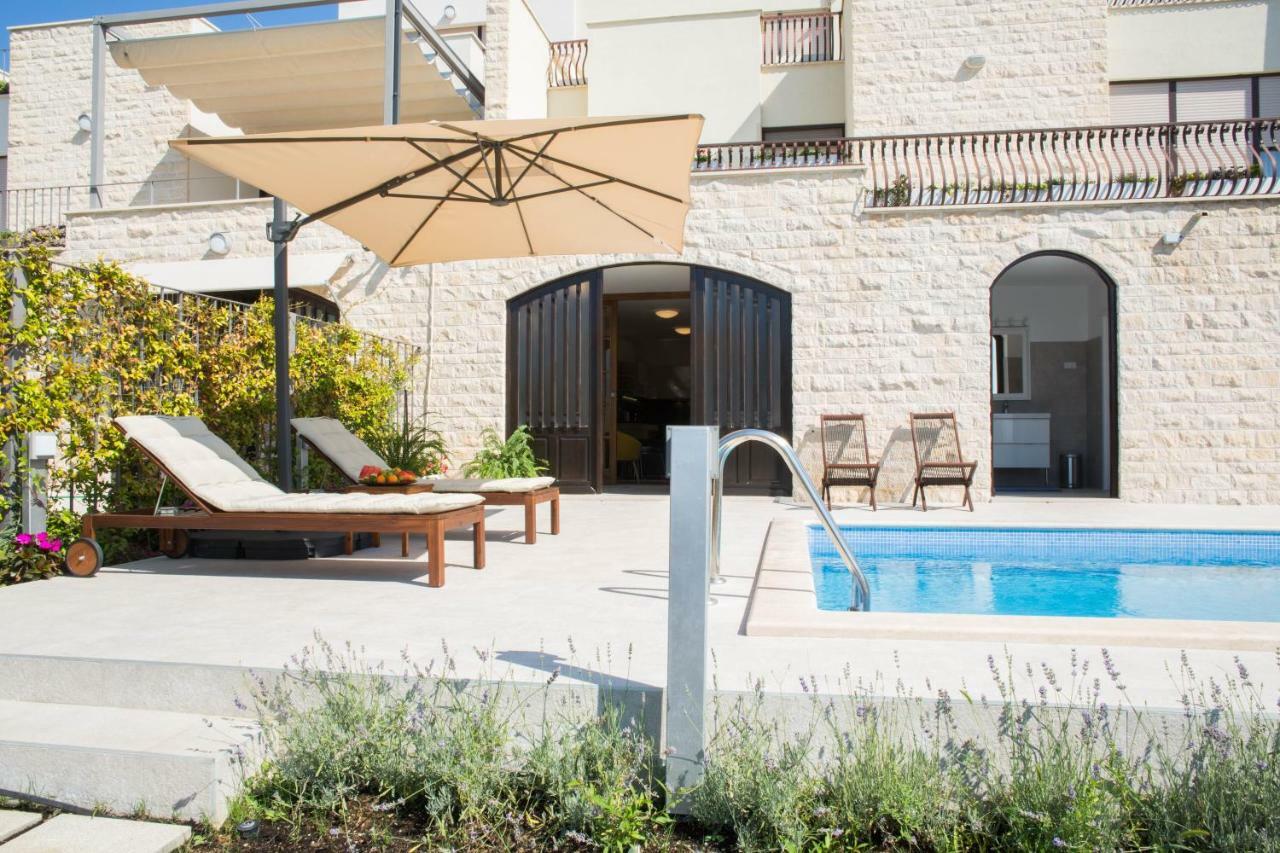 Melody M Apartment With Private Pool Split Exterior foto